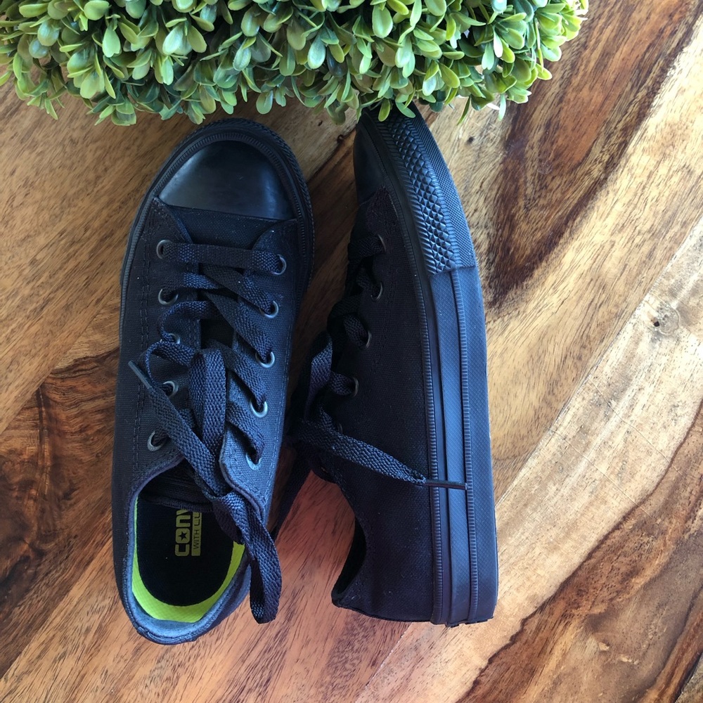 Kids converse